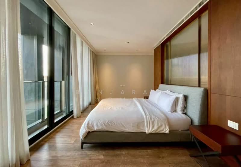 Noble Ploenchit, Bangkok, 1035 Ploenchit Road, Lumphini, Pathum Wan, Bangkok, 3 Bedrooms, 178 sqm, Condo For Rent, by Banjarat Thanomchat, 500158516 - DDproperty.com