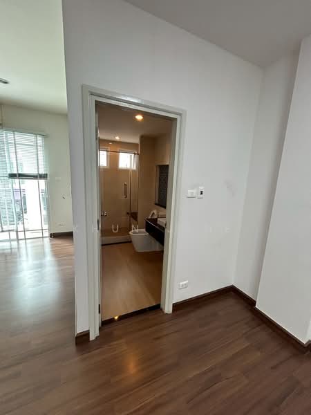 ทาวน์โฮม ให้เช่า อยู่ที่สุขมวิท 62 (SPSJP158), Bangkok, สุขุมวิท62, Bang Chak, Phra Khanong, Bangkok, 4 Bedrooms, 225 sqm, Townhouse For Rent, by Khun Jane, 500158561 - DDproperty.com