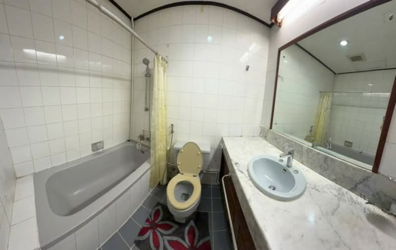 Bangkok River Marina, Bangkok, 266 Charan Sanitwong Rd., Bang Phlat, Bang Phlat, Bangkok, 2 Bedrooms, 251 sqm, Condo For Sale, by บุญชู อัศวฤทธิพรหม์, 500158570 - DDproperty.com