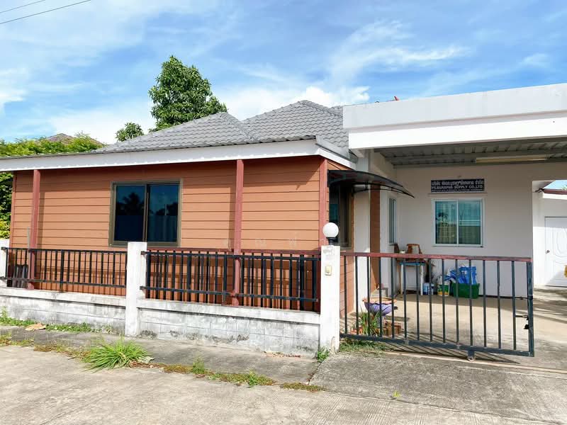 ขายบ้านมารวย มอเตอร์เวย์ ฉะเชิงเทรา บ้านเดี่ยวชั้นเดียว บ้านโปร่ง กว้าง พื้นที่รอบบ้านเยอะ, Chachoengsao, Tha Sa-an, Bang Pakong, Chachoengsao, 3 Bedrooms, 142 sqm, Single Detached House For Sale, by คุณฟ้า, 500158577 - DDproperty.com