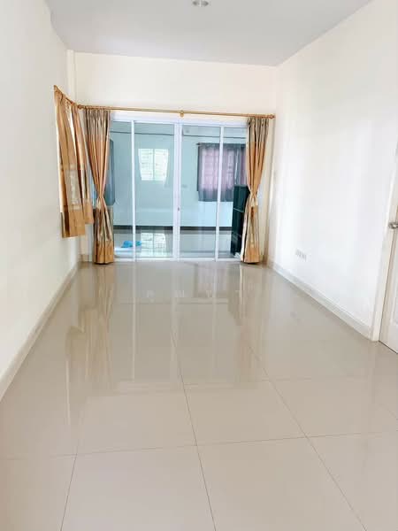 ขายบ้านมารวย มอเตอร์เวย์ ฉะเชิงเทรา บ้านเดี่ยวชั้นเดียว บ้านโปร่ง กว้าง พื้นที่รอบบ้านเยอะ, Chachoengsao, Tha Sa-an, Bang Pakong, Chachoengsao, 3 Bedrooms, 142 sqm, Single Detached House For Sale, by คุณฟ้า, 500158577 - DDproperty.com