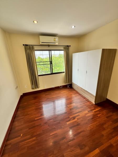 Baan Klang Muang Mengjai Ratchada 2, Bangkok, Soi Sahakanpramoon, Wang Thonglang, Wang Thonglang, Bangkok, 3 Bedrooms, 200 sqm, Townhouse For Rent, by Kriengkrai, 500158580 - DDproperty.com