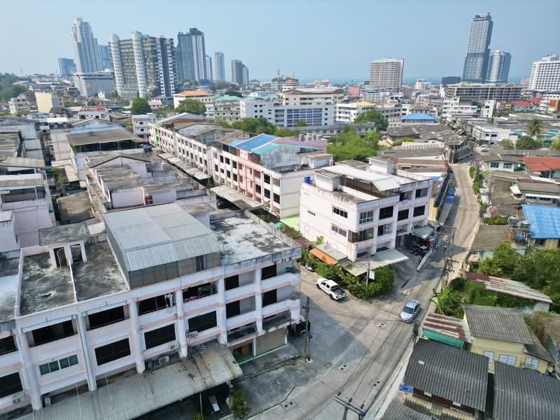 Building for sale in Sriracha Land Project, Soi Rong Mai Khit., Chon Buri (Pattaya), Surasak, Si Racha, Chon Buri (Pattaya), , 228 sqm, Shophouse For Sale, by A House Property Co.,Ltd., 500158603 - DDproperty.com