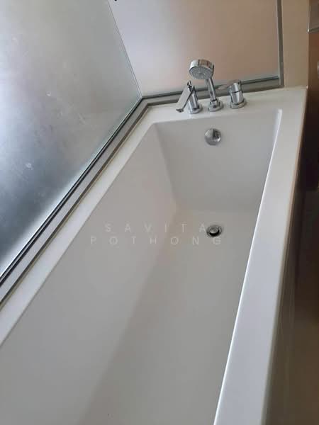 The Esse Asoke, Bangkok, 333 Soi Sukhumvit 21, Sukhumvit Road, Khlongtoei Nua, Watthana, Bangkok, 1 Bedroom, 45 sqm, Condo For Rent, by Savita Pothong, 500158633 - DDproperty.com