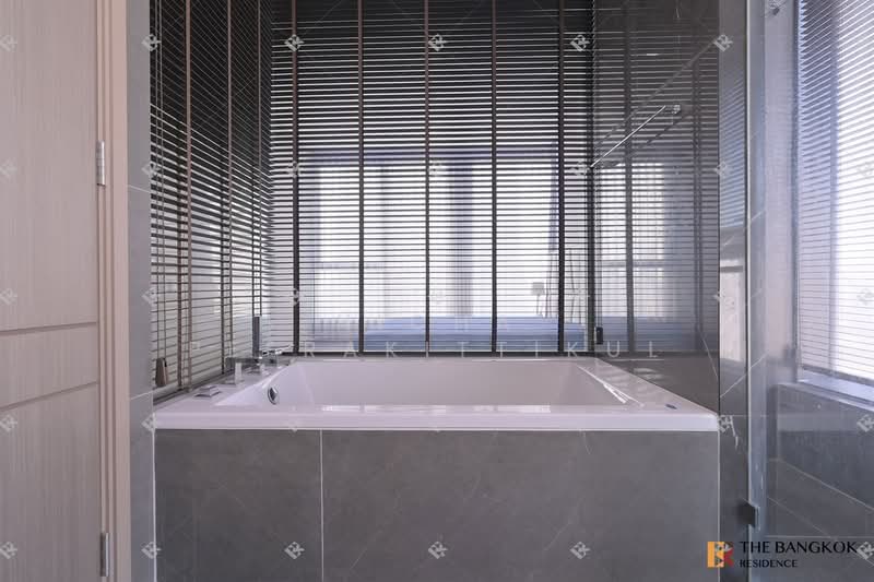 The Esse at Singha Complex, Bangkok, 1788 New Petchaburi Rd, Khlongtoei Nua, Watthana, Bangkok, 2 Bedrooms, 77 sqm, Condo For Rent, by Nicha Peerakittikul, 500158649 - DDproperty.com