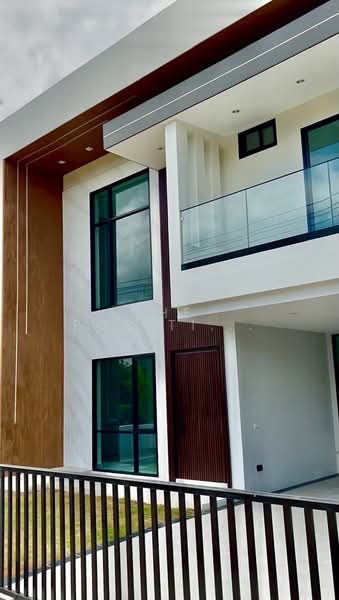 บ้านใหม่ 2 ชั้น สไตล์โมเดิร์น บ้านใหม่ 2 ชั้น สไตล์โมเดิร์น ใกล้สนามบิน ใกล้แหล่งชุมชน, เชียงใหม่, หนองผึ้ง, สารภี, เชียงใหม่, 256 ตร.ม., บ้านเดี่ยว ขาย, โดย The Positive Living, 500158672 - DDproperty.com