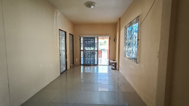 ทองรุ่งโรจน์ พนัสนิคม, ชลบุรี, บ้านเซิด, พนัสนิคม, ชลบุรี, 100 ตร.ม., ทาวน์เฮ้าส์ ขาย, โดย The Best Property ญา, 500158675 - DDproperty.com