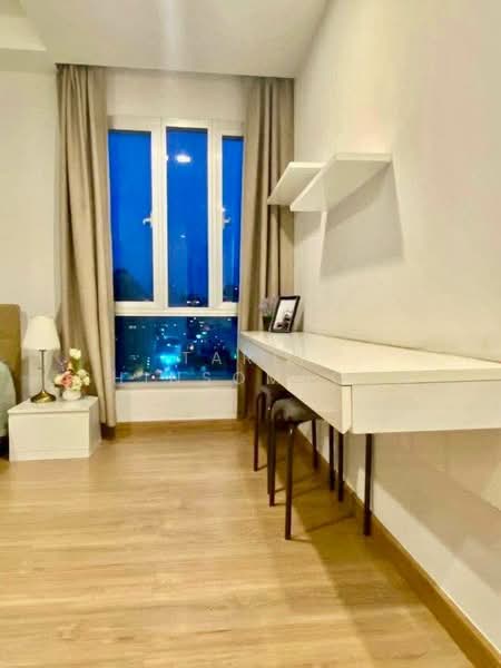 Thru Thonglor, Bangkok, Petchaburi Road, Bang Kapi, Huai Khwang, Bangkok, 2 Bedrooms, 62 sqm, Condo For Rent, by Tarit Chinsomboon, 500158717 - DDproperty.com