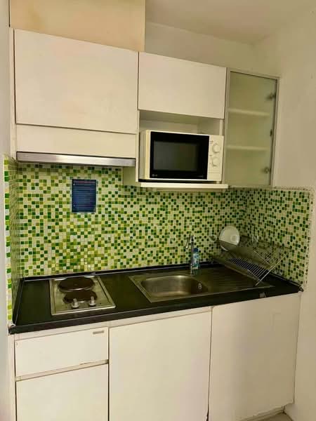 Thru Thonglor, Bangkok, Petchaburi Road, Bang Kapi, Huai Khwang, Bangkok, 2 Bedrooms, 62 sqm, Condo For Rent, by Tarit Chinsomboon, 500158717 - DDproperty.com