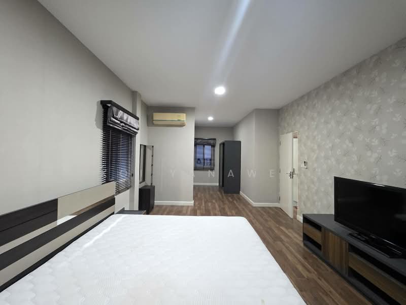 Siwalee Lakeview, Chiang Mai, Mae Hia, Muang Chiang Mai, Chiang Mai, 4 Bedrooms, 200 sqm, Single Detached House For Rent, by Koi Yanawee, 500158720 - DDproperty.com