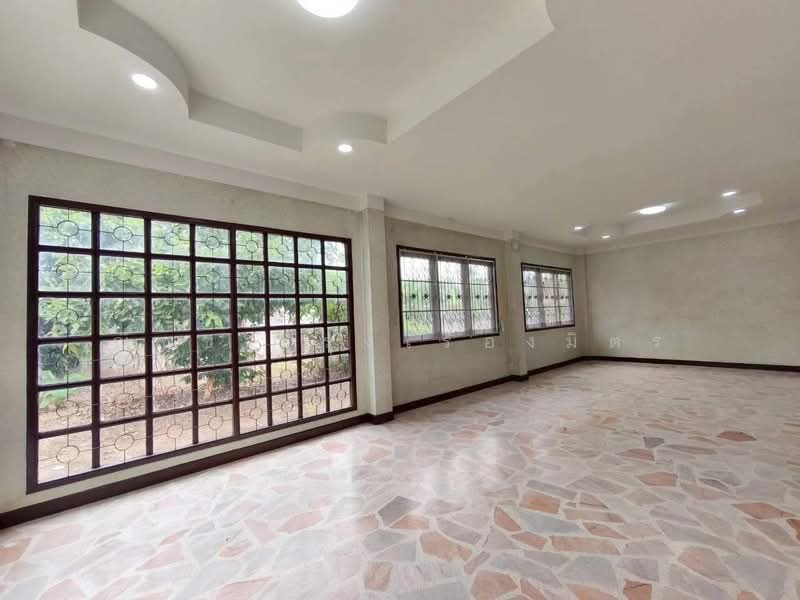 ็House and Land in Phitsanulok, Phitsanulok, พิชัยสงคราม 18, Aranyik, Muang Phitsanulok, Phitsanulok, 5 Bedrooms, 340 sqm, Single Detached House For Sale, by ณิชชา รุ่งเรืองมิตร, 500158729 - DDproperty.com