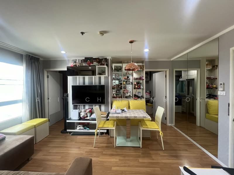 Lumpini Park Rama 9-Ratchada, Bangkok, 888 Chaturathit Road, Bang Kapi, Huai Khwang, Bangkok, 2 Bedrooms, 46 sqm, Condo For Sale, by Tarit Chinsomboon, 500158735 - DDproperty.com