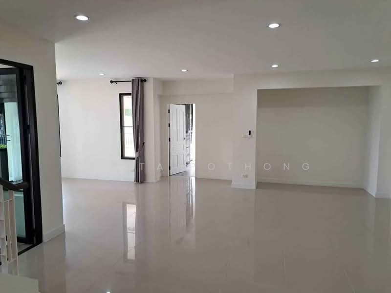 Lake View Park Bangna, Bangkok, 454 Kanchanaphisek Road, Dok Mai, Prawet, Bangkok, 6 Bedrooms, 300 sqm, Single Detached House For Sale, by Savita Pothong, 500158742 - DDproperty.com