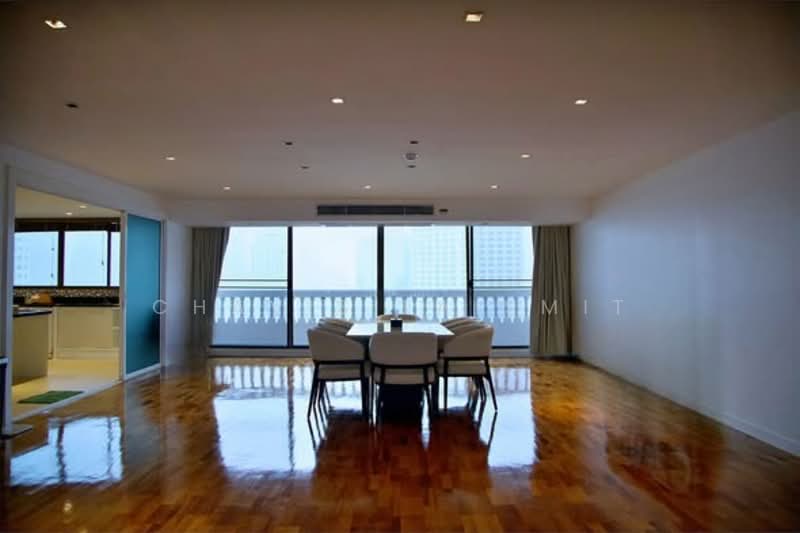 Lakeview Residences, Bangkok, Soi Sukhumvit 12, Khlong Toei, Khlong Toei, Bangkok, 4 Bedrooms, 380 sqm, Apartment For Rent, by Chavis Laismit, 500158789 - DDproperty.com