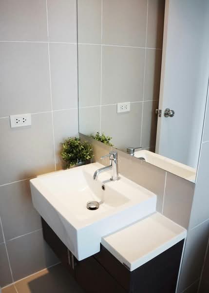 Noble Remix 2 Thonglor, Bangkok, 776 Soi Sukhumvit 36 Sukhumvit Road, Khong Tan, Khlong Toei, Bangkok, 1 Bedroom, 44 sqm, Condo For Rent, by Gun Henglite , 500158844 - DDproperty.com