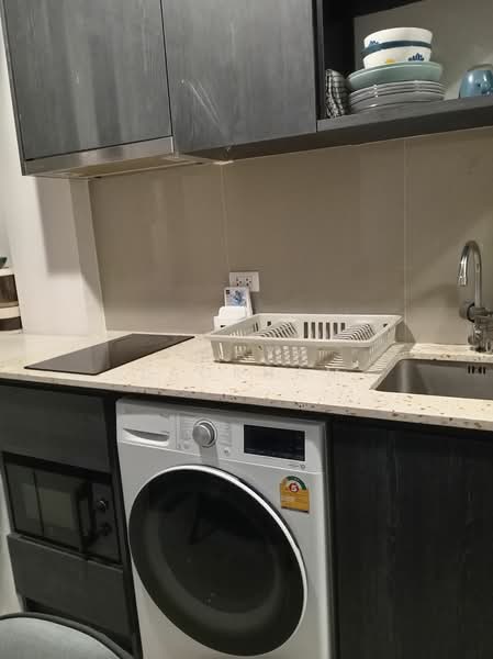 XT Huaikhwang, Bangkok, 244 Ratchadaphisek Road, Huai Khwang, Huai Khwang, Bangkok, Studio, 29 sqm, Condo For Rent, by Araya Laokham, 500158853 - DDproperty.com