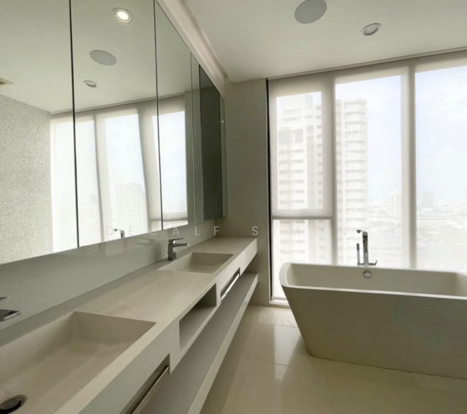 Vittorio 39, Bangkok, 8 Sukhumvit, Khlong Tan Nua, Watthana, Bangkok, 2 Bedrooms, 126 sqm, Condo For Rent, by Decalf Simon, 500158870 - DDproperty.com