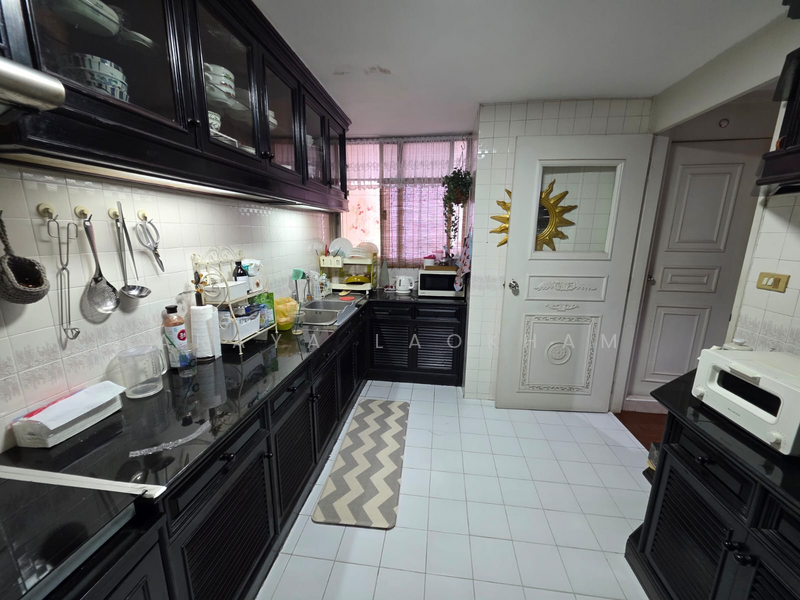 Tai Ping Towers : ไท ปิง ทาวเวอร์ส, กรุงเทพ, 582 ซอยสุขุมวิท 63, คลองตันเหนือ, วัฒนา, กรุงเทพ, 115 ตร.ม., คอนโด ให้เช่า, โดย Araya Laokham, 500158919 - DDproperty.com