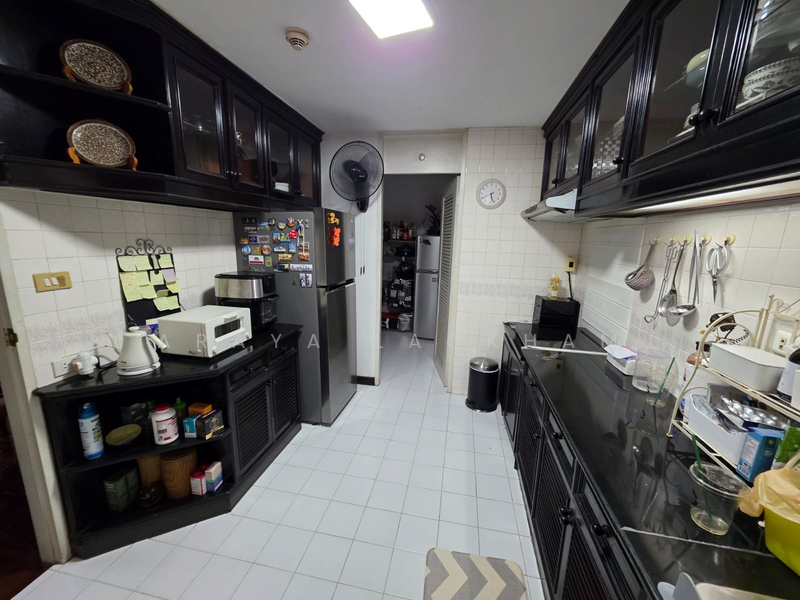 Tai Ping Towers, Bangkok, 582 Soi Sukhumvit 63, Khlong Tan Nua, Watthana, Bangkok, 2 Bedrooms, 115 sqm, Condo For Rent, by Araya Laokham, 500158919 - DDproperty.com