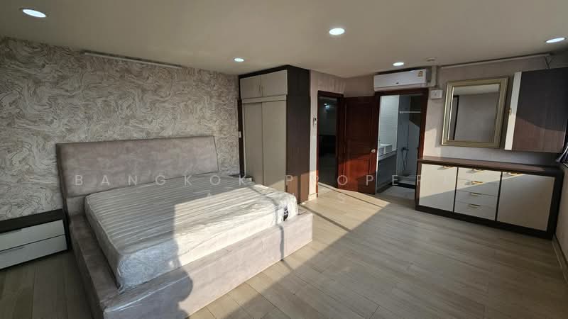 President Park Sukhumvit 24, Bangkok, 99 Sukhumvit 24 Alley, Khlongtoei Nua, Watthana, Bangkok, 3 Bedrooms, 223 sqm, Condo For Rent, by BANGKOK PROPERTY AGENTS, 500158928 - DDproperty.com