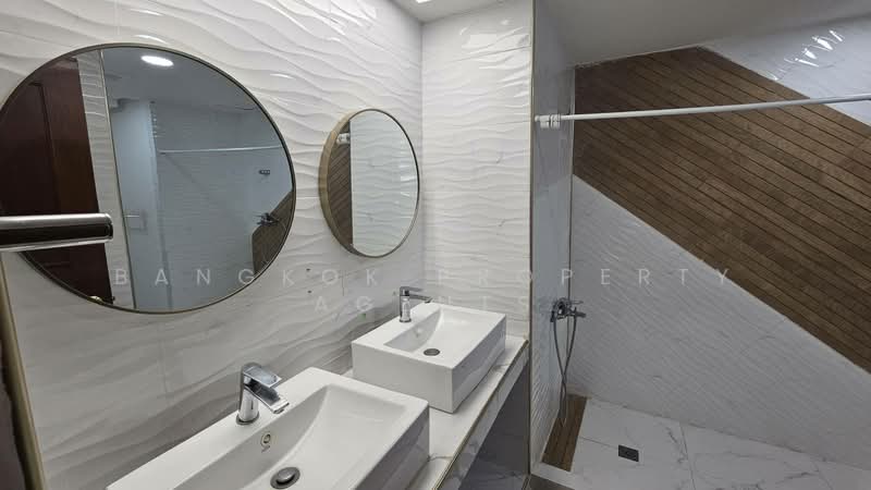 President Park Sukhumvit 24, Bangkok, 99 Sukhumvit 24 Alley, Khlongtoei Nua, Watthana, Bangkok, 3 Bedrooms, 223 sqm, Condo For Rent, by BANGKOK PROPERTY AGENTS, 500158928 - DDproperty.com