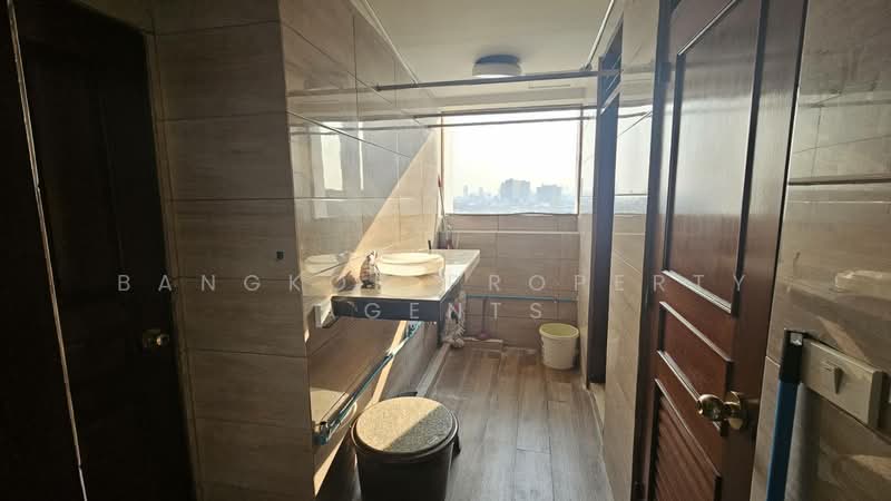 President Park Sukhumvit 24, Bangkok, 99 Sukhumvit 24 Alley, Khlongtoei Nua, Watthana, Bangkok, 3 Bedrooms, 223 sqm, Condo For Rent, by BANGKOK PROPERTY AGENTS, 500158928 - DDproperty.com