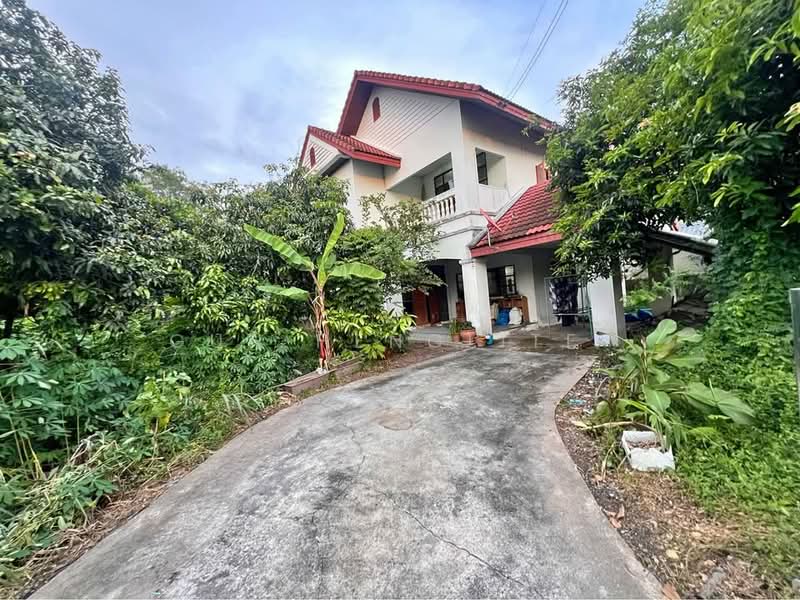 3-BR House, Bangkok, Sam Wa Tawan Ok, Khlong Sam Wa, Bangkok, 3 Bedrooms, 204 sqm, Single Detached House For Sale, by Gun Henglite , 500158964 - DDproperty.com