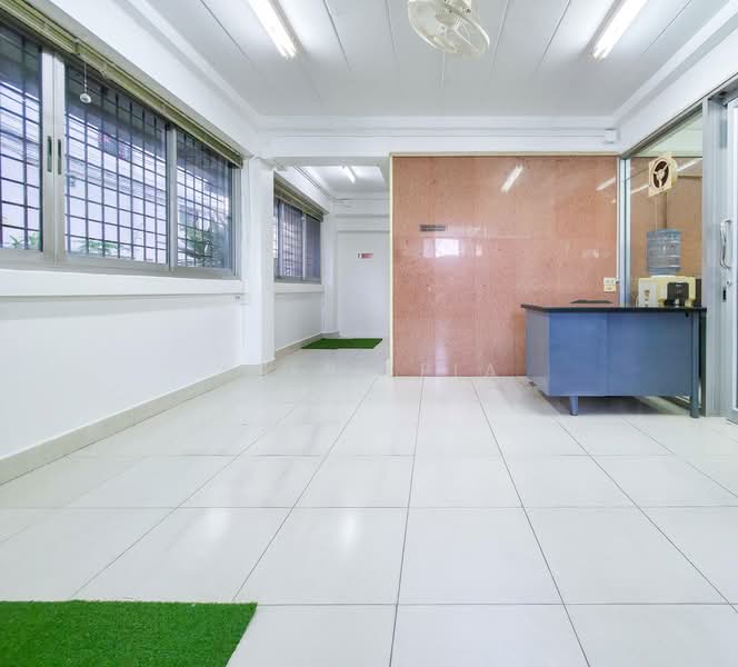 Office space for rent on the 2nd floor near Phra Khanong BTS station (SPSAD3833), Bangkok, พระราม 4, Phra Kanong, Khlong Toei, Bangkok, , 110 sqm, Office Space For Rent, by Agent Pla, 500158979 - DDproperty.com