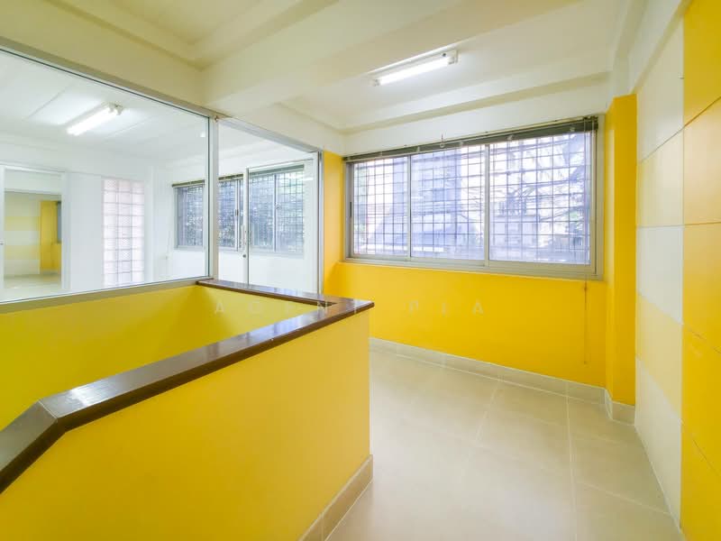 Office space for rent on the 2nd floor near Phra Khanong BTS station (SPSAD3833), Bangkok, พระราม 4, Phra Kanong, Khlong Toei, Bangkok, , 110 sqm, Office Space For Rent, by Agent Pla, 500158979 - DDproperty.com