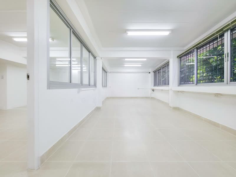 Office space for rent on the 2nd floor near Phra Khanong BTS station (SPSAD3833), Bangkok, พระราม 4, Phra Kanong, Khlong Toei, Bangkok, , 110 sqm, Office Space For Rent, by Agent Pla, 500158979 - DDproperty.com
