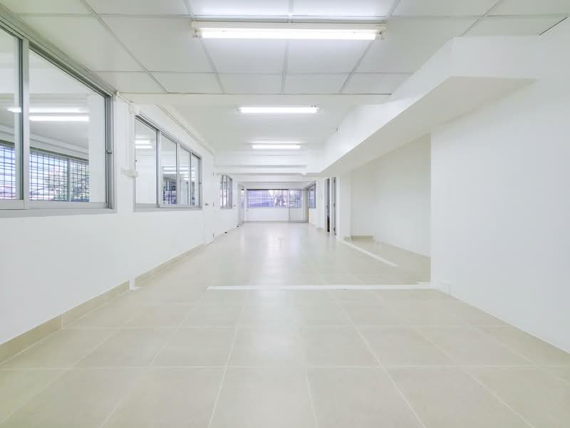 Office space for rent on the 2nd floor near Phra Khanong BTS station (SPSAD3833), Bangkok, พระราม 4, Phra Kanong, Khlong Toei, Bangkok, , 110 sqm, Office Space For Rent, by Agent Pla, 500158979 - DDproperty.com