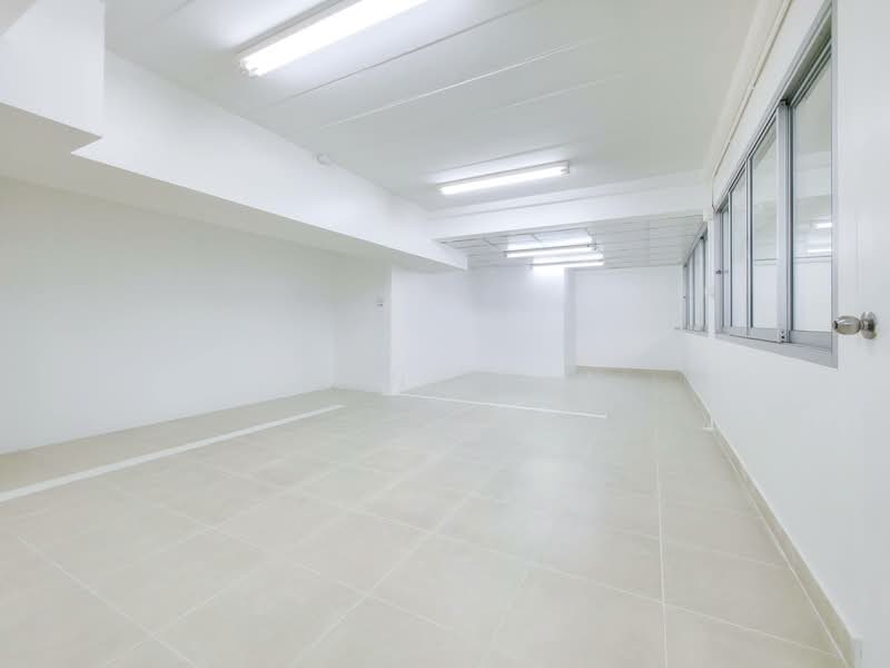 Office space for rent on the 2nd floor near Phra Khanong BTS station (SPSAD3833), Bangkok, พระราม 4, Phra Kanong, Khlong Toei, Bangkok, , 110 sqm, Office Space For Rent, by Agent Pla, 500158979 - DDproperty.com