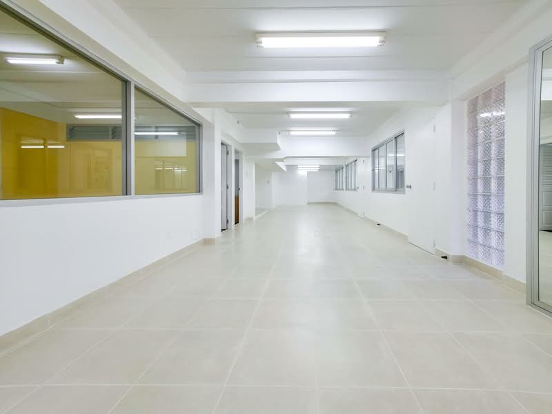 Office space for rent on the 2nd floor near Phra Khanong BTS station (SPSAD3833), Bangkok, พระราม 4, Phra Kanong, Khlong Toei, Bangkok, , 110 sqm, Office Space For Rent, by Agent Pla, 500158979 - DDproperty.com