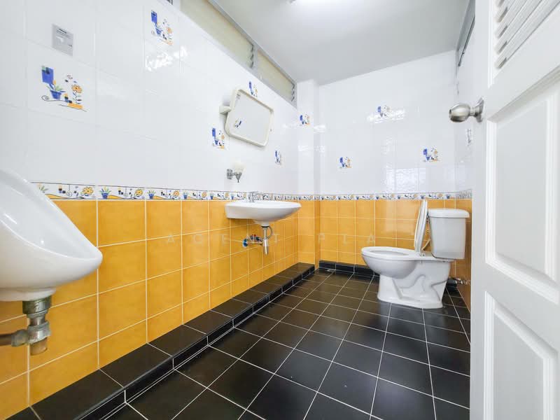 ให้เช่าพื้นที่สำนักงาน ชั้น 2 ใกล้บีทีเอสพระโขนง (SPSAD3833), กรุงเทพ, พระราม 4, พระโขนง, คลองเตย, กรุงเทพ, 110 ตร.ม., สำนักงาน ให้เช่า, โดย Agent Pla, 500158979 - DDproperty.com