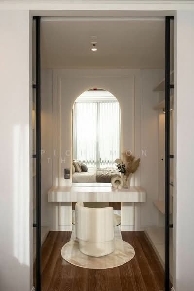 Muniq Langsuan, Bangkok, Soi Tonson, Lumphini, Pathum Wan, Bangkok, 3 Bedrooms, 129 sqm, Condo For Sale, by Pichamon Thaneewan, 500159007 - DDproperty.com