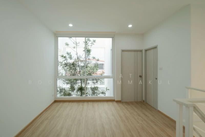 บ้าน 4-ห้องนอน, กรุงเทพ, คลองกุ่ม, บึงกุ่ม, กรุงเทพ, 250 ตร.ม., บ้านเดี่ยว ขาย, โดย Kitnipat Boonyadhammakul, 500159033 - DDproperty.com