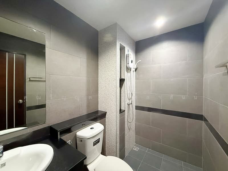 Lamour Condo Lumlukka-Klong 2, Pathum Thani, Soi Lumlukka 19/2, Lumlukka Road, Khu Khot, Lam Luk Ka, Pathum Thani, 1 Bedroom, 29 sqm, Condo For Sale, by คุณวิญญุดา เหล่าสันน์, 500159056 - DDproperty.com