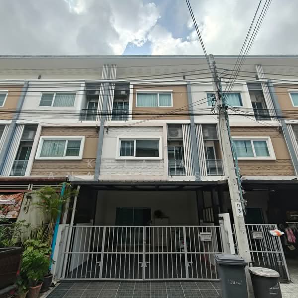 Villette City Pattanakarn 38, Bangkok, Phatthanakan Road, Prawet, Prawet, Bangkok, 3 Bedrooms, 160 sqm, Townhouse For Sale, by Kulanat Ananvutisombat, 500159071 - DDproperty.com