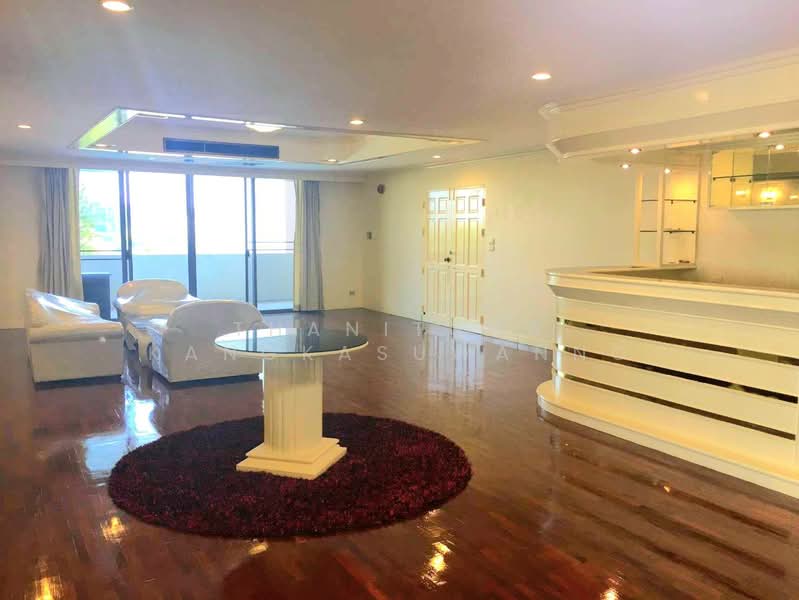 Oriental Towers, Bangkok, 25 Soi Ekkamai 12, Ekkamai Road, Khlong Tan Nua, Watthana, Bangkok, 5 Bedrooms, 452 sqm, Condo For Sale, by Thanitcha Kangkasuwanno, 500159083 - DDproperty.com