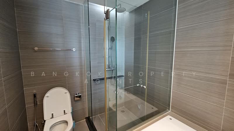Siri At Sukhumvit, Bangkok, 902 Sukhumvit Road, Phra Kanong, Khlong Toei, Bangkok, 3 Bedrooms, 112 sqm, Condo For Rent, by BANGKOK PROPERTY AGENTS, 500159094 - DDproperty.com