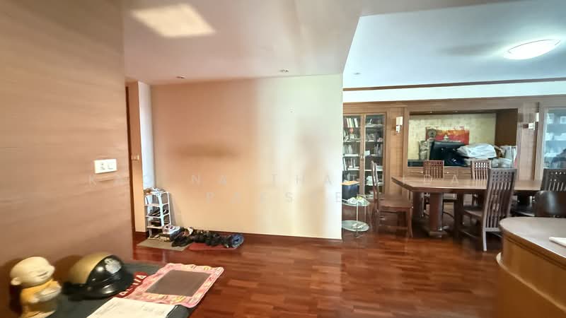 Supreme Elegance, Bangkok, Chan, Thung Maha Mek, Sathon, Bangkok, 2 Bedrooms, 196 sqm, Condo For Sale, by Kao Natthathida Paksee, 500159101 - DDproperty.com