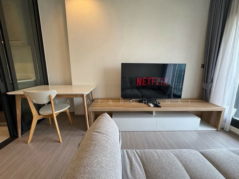 Life Asoke Hype, Bangkok, 339 Chaturathit Rd, Makkasan, Ratchathewi, Bangkok, 1 Bedroom, 33 sqm, Condo For Rent, by Anya Atarchanai , 500159106 - DDproperty.com