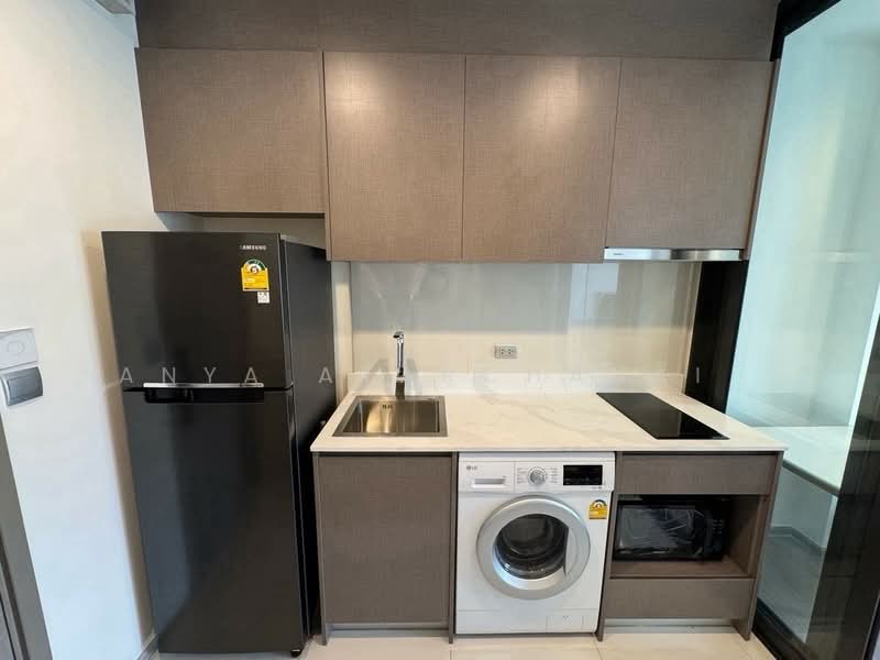 Life Asoke Hype, Bangkok, 339 Chaturathit Rd, Makkasan, Ratchathewi, Bangkok, 1 Bedroom, 33 sqm, Condo For Rent, by Anya Atarchanai , 500159106 - DDproperty.com