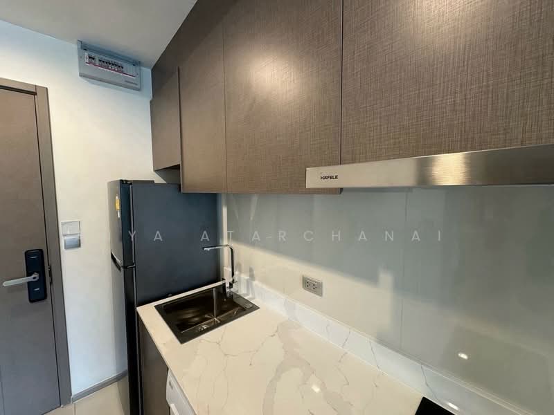 Life Asoke Hype, Bangkok, 339 Chaturathit Rd, Makkasan, Ratchathewi, Bangkok, 1 Bedroom, 33 sqm, Condo For Sale, by Anya Atarchanai , 500159110 - DDproperty.com