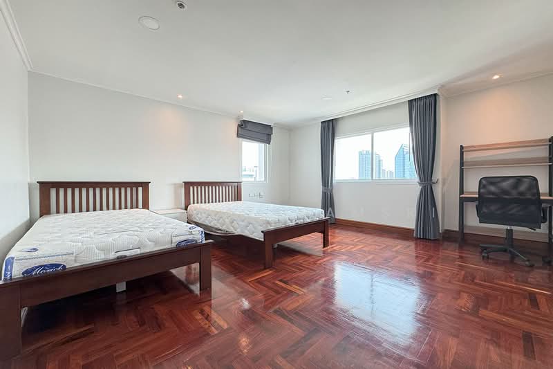 Kallista Mansion, Bangkok, 64 Soi Sukhumvit 11, Khlongtoei Nua, Watthana, Bangkok, 3 Bedrooms, 315 sqm, Condo For Sale, by Ailada Ngamsri, 500159134 - DDproperty.com