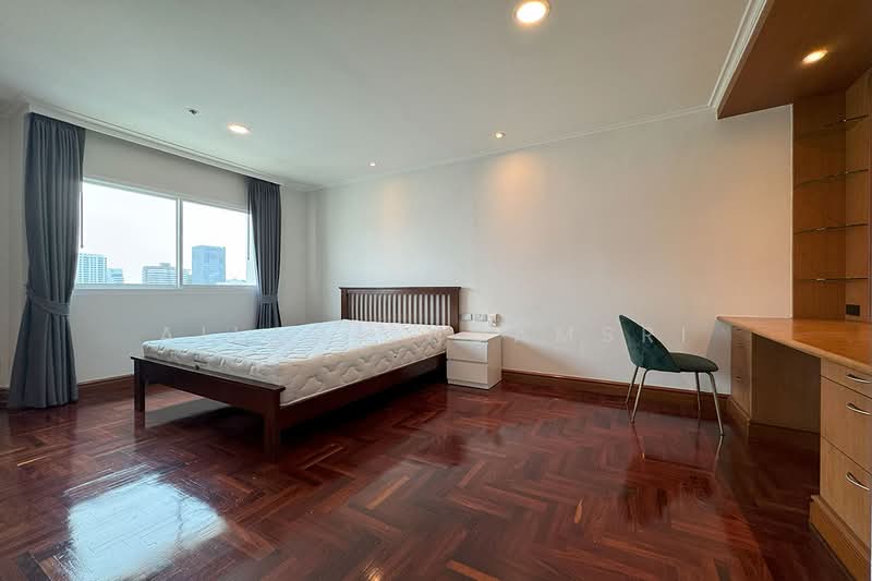 Kallista Mansion, Bangkok, 64 Soi Sukhumvit 11, Khlongtoei Nua, Watthana, Bangkok, 3 Bedrooms, 315 sqm, Condo For Sale, by Ailada Ngamsri, 500159134 - DDproperty.com