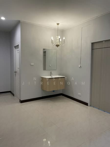 Krungthepkreetha Kreetha Soi 7, Bangkok, Hua Mak, Bang Kapi, Bangkok, , 104 sqm, Business For Rent, by Nissita Jitreengam, 500159140 - DDproperty.com
