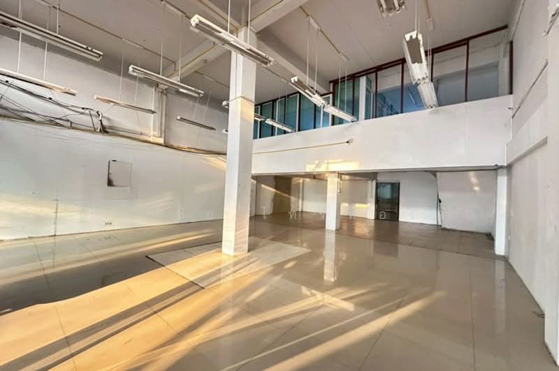 ซอยพระยาสุเรนทร์ 6 ถนนพระยาสุเรนทร์ ถนนรามอินทรา แขวงบางชัน เขตมีนบุรี กรุงเทพมหานคร 10510, Bangkok, พระยาสุเรนทร์, Min Buri, Min Buri, Bangkok, Studio, 400 sqm, Townhouse For Sale, by สง่าชัย ไทรทองคำ, 500159147 - DDproperty.com