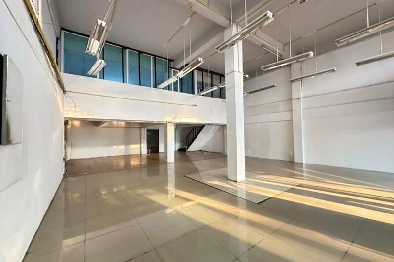 ซอยพระยาสุเรนทร์ 6 ถนนพระยาสุเรนทร์ ถนนรามอินทรา แขวงบางชัน เขตมีนบุรี กรุงเทพมหานคร 10510, Bangkok, พระยาสุเรนทร์, Min Buri, Min Buri, Bangkok, Studio, 400 sqm, Townhouse For Sale, by สง่าชัย ไทรทองคำ, 500159147 - DDproperty.com