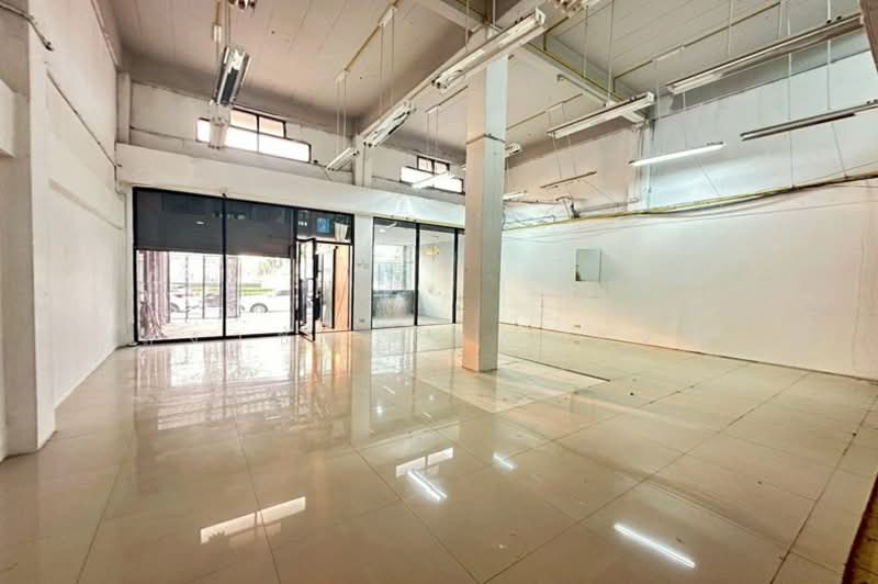 ซอยพระยาสุเรนทร์ 6 ถนนพระยาสุเรนทร์ ถนนรามอินทรา แขวงบางชัน เขตมีนบุรี กรุงเทพมหานคร 10510, กรุงเทพ, พระยาสุเรนทร์, มีนบุรี, มีนบุรี, กรุงเทพ, 400 ตร.ม., ทาวน์เฮ้าส์ ขาย, โดย สง่าชัย ไทรทองคำ, 500159147 - DDproperty.com